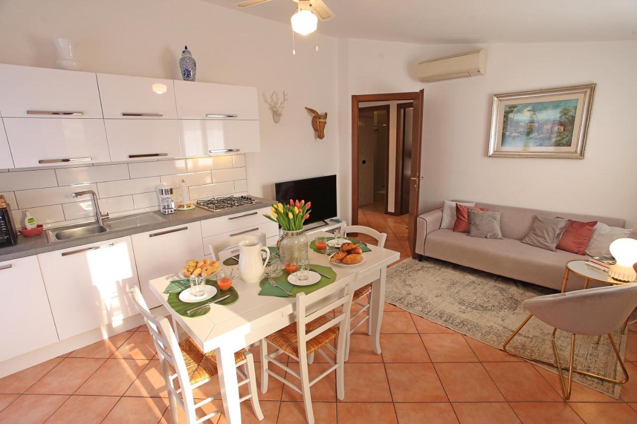 Appartamento Casa Elisa, trilocale a Peschiera del Garda Esterno foto